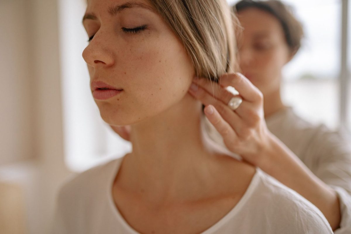 Sophrologie et acouphènes : protocole respiratoire et preuves