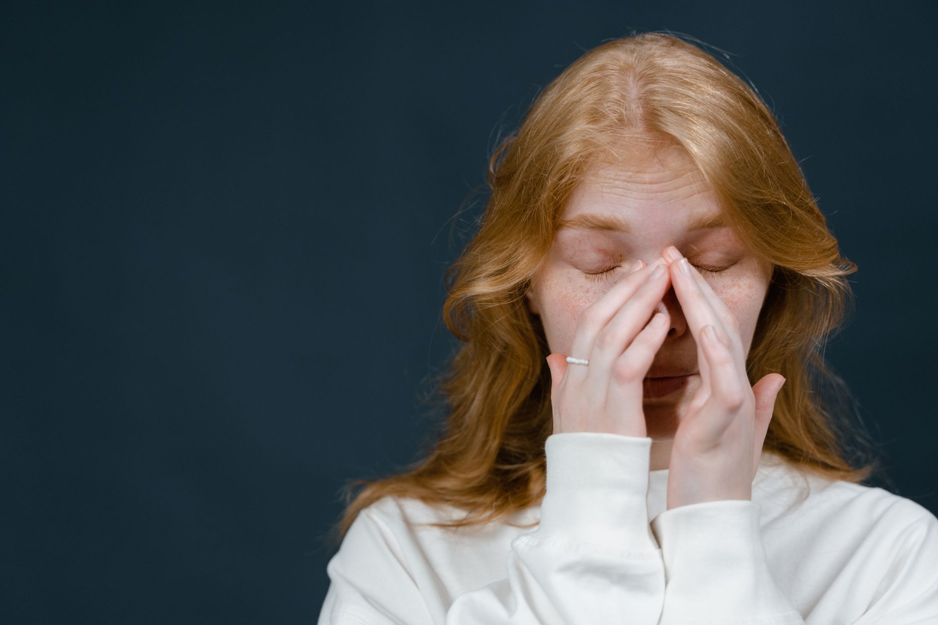 Sophrologie et acouphènes : protocole respiratoire et preuves