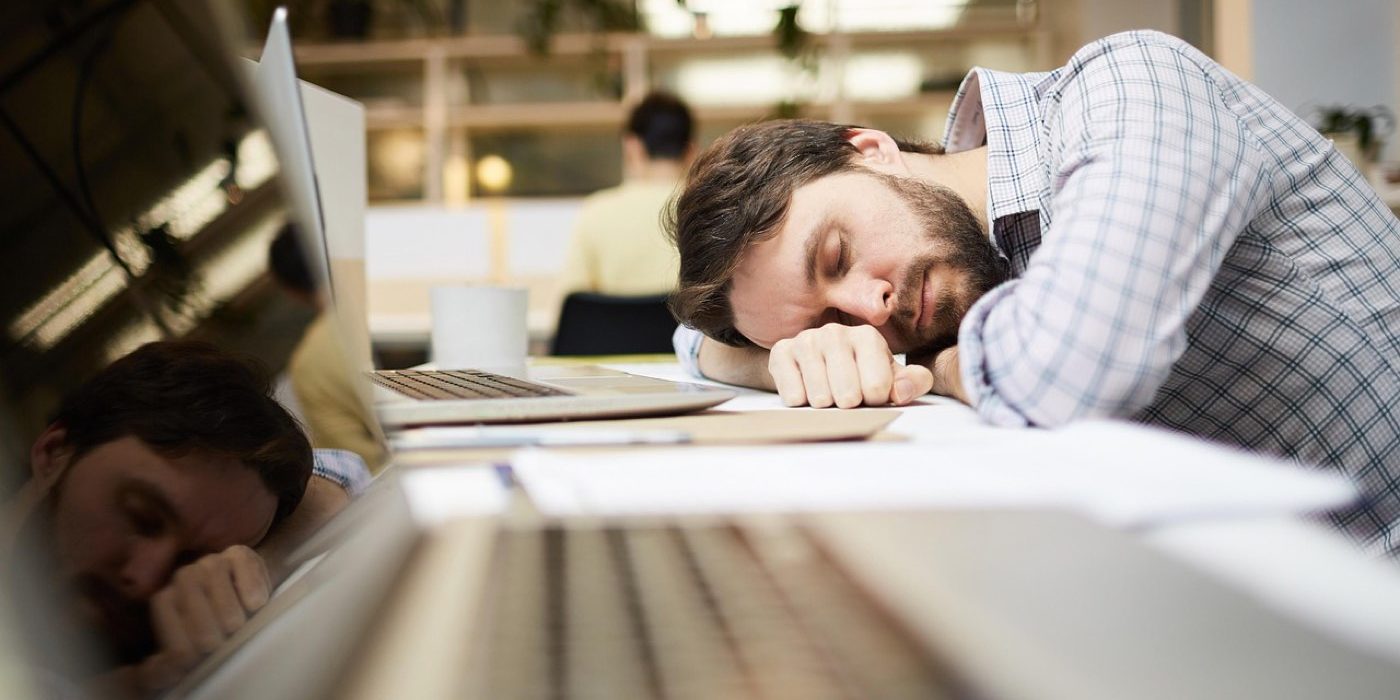 Créatine après une nuit courte : que vaut l&rsquo;étude pour un salarié ?